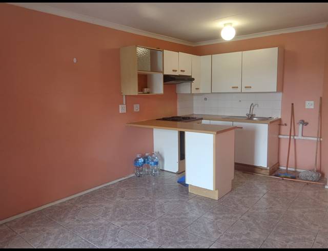2 BEDROOM APARTMENT TO LET IN MONTCLAIR